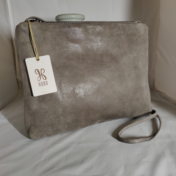 Handbag - Picture 3 of 9